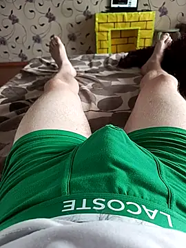 Snapshot of red_red00 chatting on March 2025 10:44:02 AM red red00 online show from March 2025 10:44:02 AM