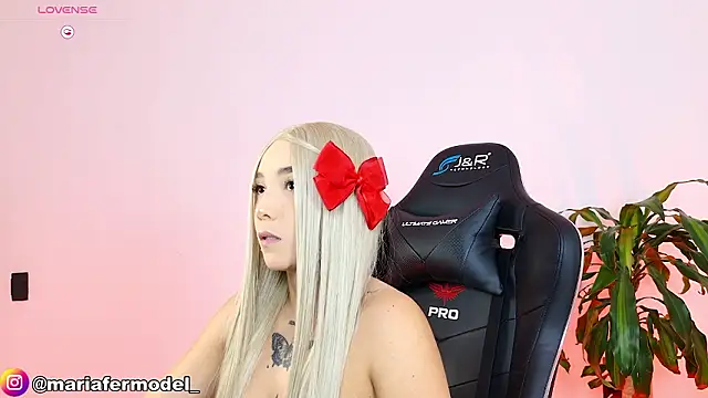 Mariafer05 online show from March 2026 04:02:02 PM