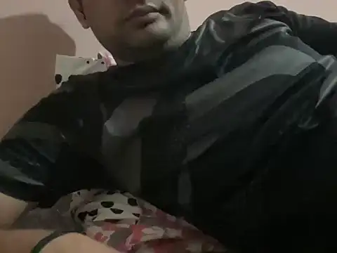 NiceBoy9099 online show from February 2026 05:56:01 PM