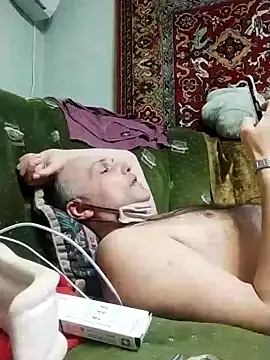 Pineapple04 online show from February 2025 03:21:01 PM