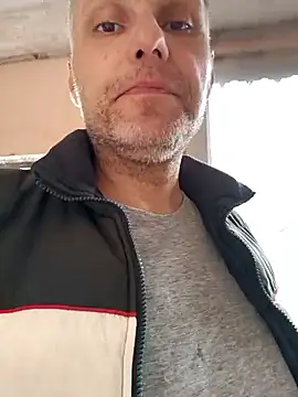 Pineapple04 online show from September 2025 07:30:01 AM