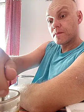 Pineapple04 online show from September 2025 06:12:02 AM