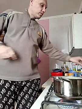 Pineapple04 online show from April 2026 11:49:01 AM