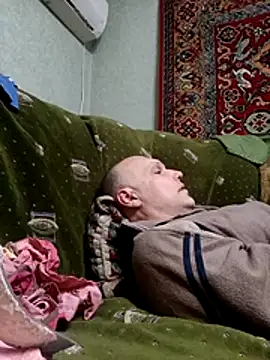 Pineapple04 online show from April 2026 08:21:01 PM