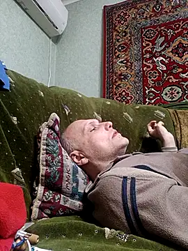 Pineapple04 online show from April 2026 05:30:01 PM