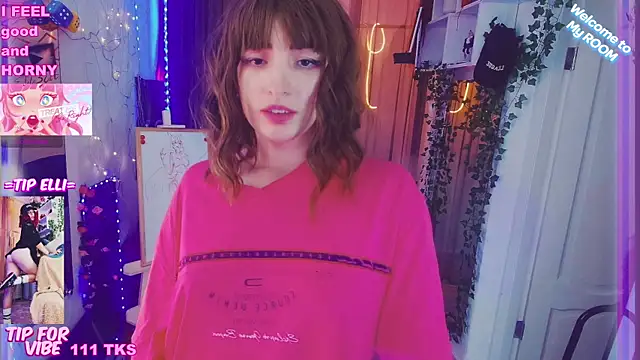 Snapshot of Toxic_Ellies chatting on December 2024 04:29:02 PM Toxic Ellies online show from December 2024 04:29:02 PM