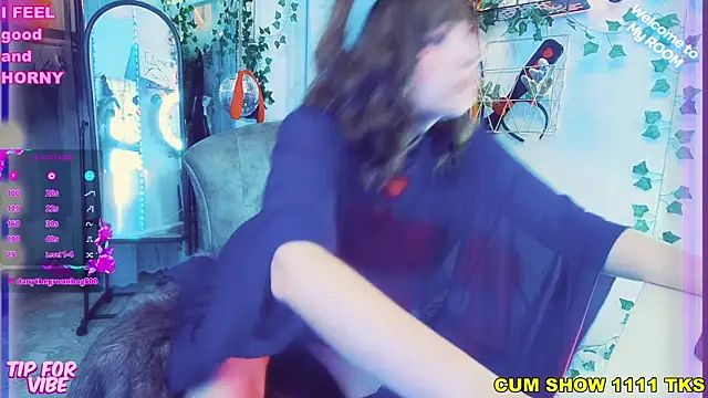 Snapshot of Toxic_Ellies chatting on January 2025 04:37:02 PM Toxic Ellies online show from January 2025 04:37:02 PM