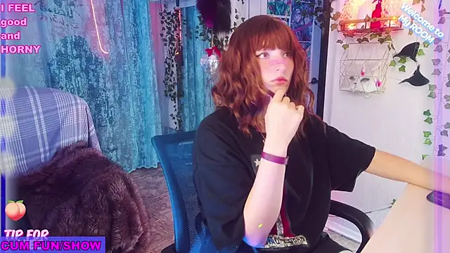 Snapshot of Toxic_Ellies chatting on January 2025 12:38:01 PM Toxic Ellies online show from January 2025 12:38:01 PM