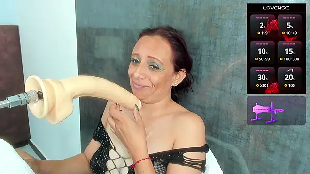 Issys milf online show from February 2025 03:24:02 PM