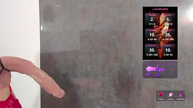 Snapshot of Issys_milf chatting on February 2026 04:24:02 PM Issys milf online show from February 2026 04:24:02 PM