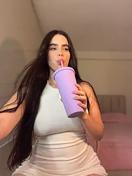 Mavi Coless online show from July 2026 02:24:01 AM