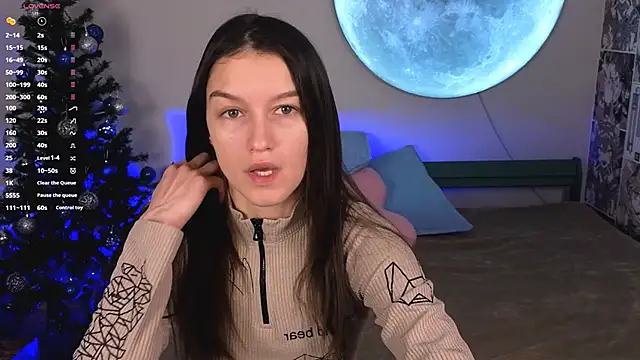 Snapshot of Alice__grace chatting on December 2024 09:43:02 PM Alice grace online show from December 2024 09:43:02 PM