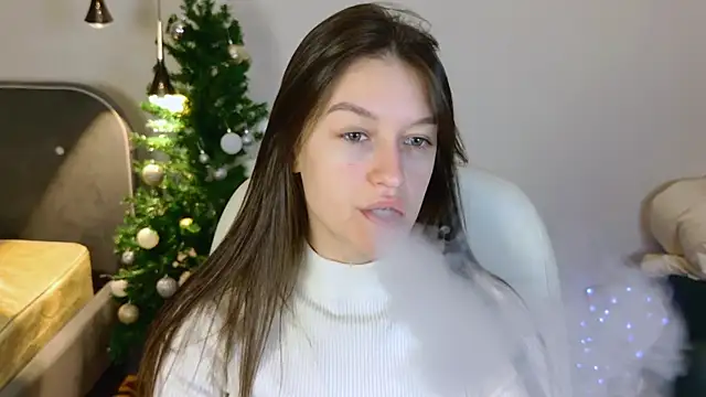 Snapshot of Alice__grace chatting on January 2025 09:32:01 PM Alice grace online show from January 2025 09:32:01 PM