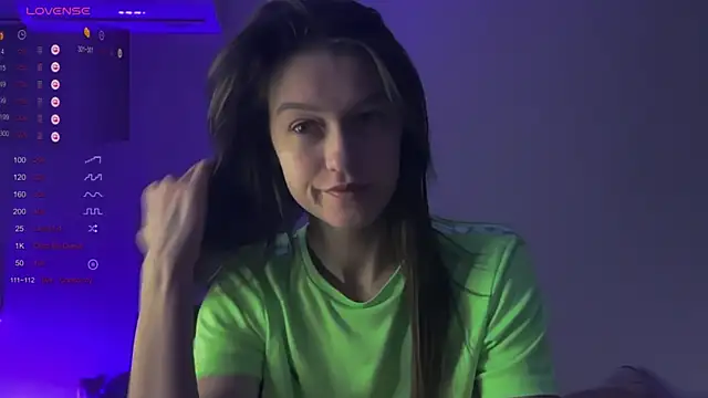 Snapshot of Alice__grace chatting on February 2025 07:38:01 PM Alice grace online show from February 2025 07:38:01 PM