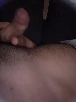 Snapshot of fbl40 chatting on November 2025 08:58:01 PM fbl40 online show from November 2025 08:58:01 PM