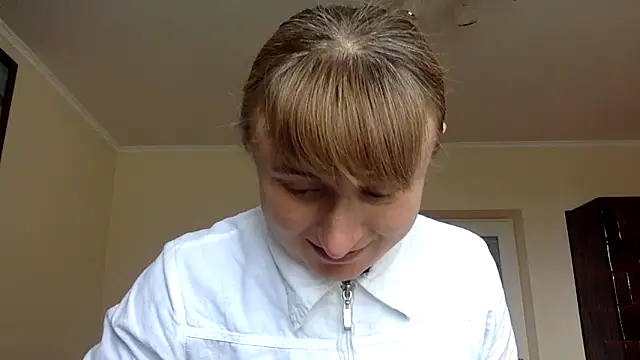 Snapshot of KlavdiaPetrivna chatting on June 2026 06:16:01 AM KlavdiaPetrivna online show from June 2026 06:16:01 AM