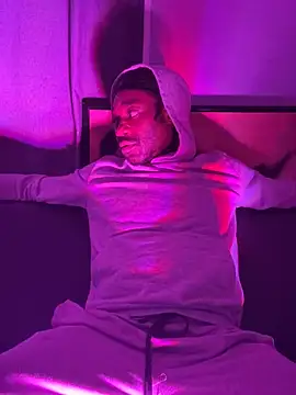 Snapshot of shomeagudtyme chatting on December 2024 12:47:01 AM shomeagudtyme online show from December 2024 12:47:01 AM