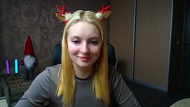 Snapshot of Milka_kiss_ chatting on January 2026 12:29:02 PM Milka kiss online show from January 2026 12:29:02 PM