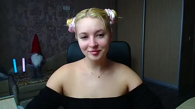 Snapshot of Milka_kiss_ chatting on January 2026 11:15:02 AM Milka kiss online show from January 2026 11:15:02 AM