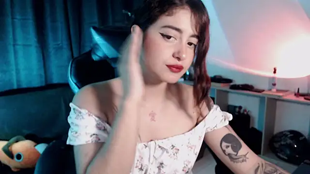 liz-beths online show from December 2025 02:49:01 AM