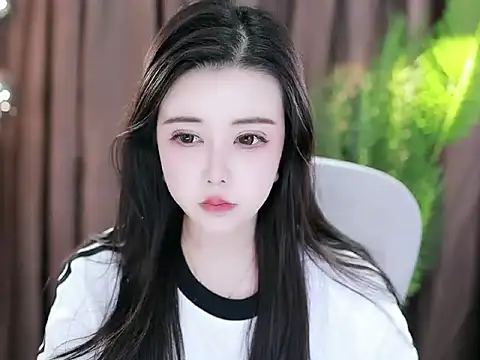 Qiaoqiao  online show from February 2025 01:22:01 PM