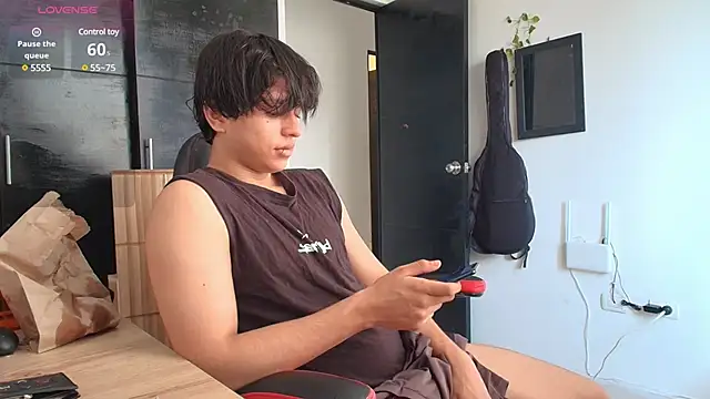 Haruto2001 online show from December 2024 02:00:02 PM