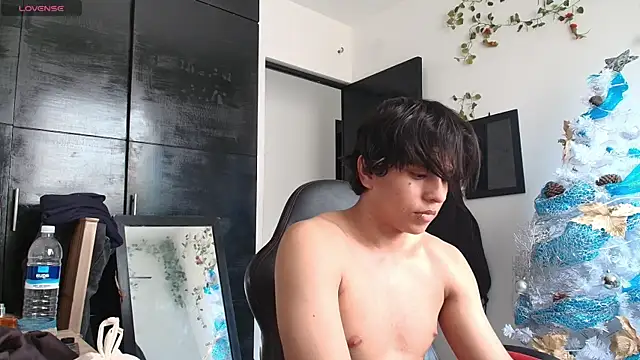 Haruto2001 online show from December 2024 07:53:02 PM