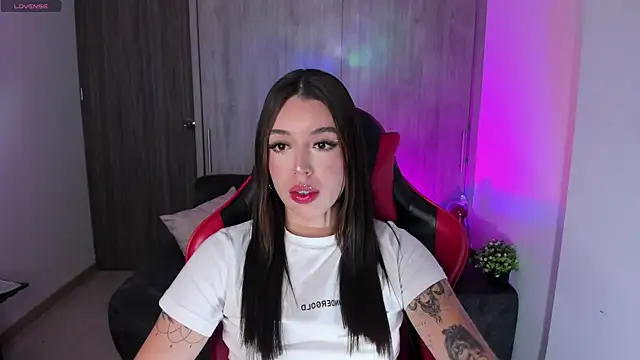 zoee jackson online show from January 2026 01:21:02 AM