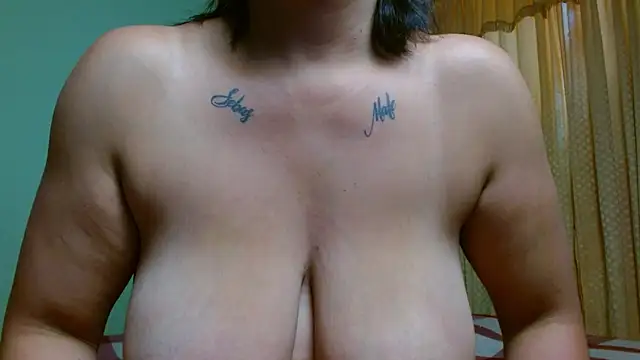 Snapshot of MirandaDream2 chatting on January 2025 11:33:02 AM MirandaDream2 online show from January 2025 11:33:02 AM