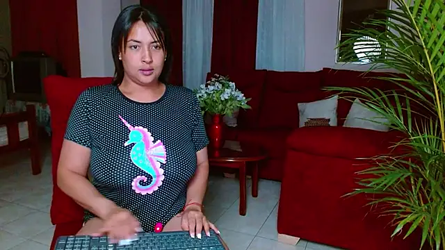 Snapshot of MirandaDream2 chatting on February 2025 10:18:02 AM MirandaDream2 online show from February 2025 10:18:02 AM