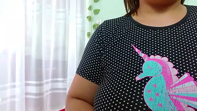 Snapshot of MirandaDream2 chatting on October 2025 02:14:01 PM MirandaDream2 online show from October 2025 02:14:01 PM