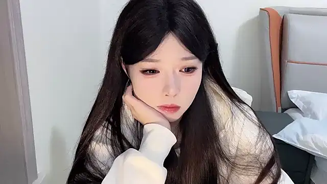 Snapshot of Q-ing chatting on January 2025 05:51:02 PM Q-ing online show from January 2025 05:51:02 PM