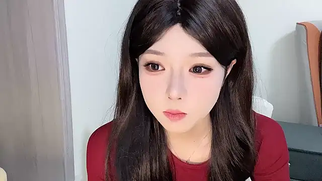 Snapshot of Q-ing chatting on February 2025 01:37:01 PM Q-ing online show from February 2025 01:37:01 PM