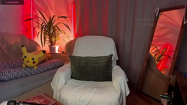 Snapshot of _Forest_Lina_ chatting on November 2025 12:16:01 PM Forest Lina online show from November 2025 12:16:01 PM