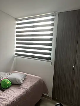 AmmyCollinsW online show from January 2025 07:08:01 PM