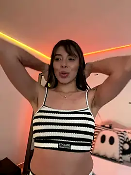 AmmyCollinsW online show from October 2025 09:26:02 PM