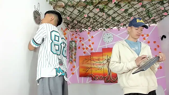 Snapshot of Fresahot2005 chatting on March 2025 07:16:01 PM Fresahot2005 online show from March 2025 07:16:01 PM