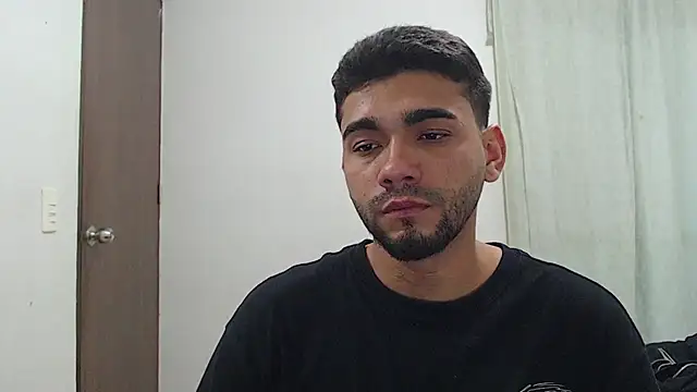 Snapshot of Dante_Damare chatting on October 2025 10:43:02 PM Dante Damare online show from October 2025 10:43:02 PM