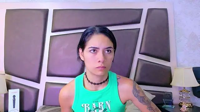 Snapshot of NicoleEsposito chatting on June 2026 01:48:02 PM NicoleEsposito online show from June 2026 01:48:02 PM