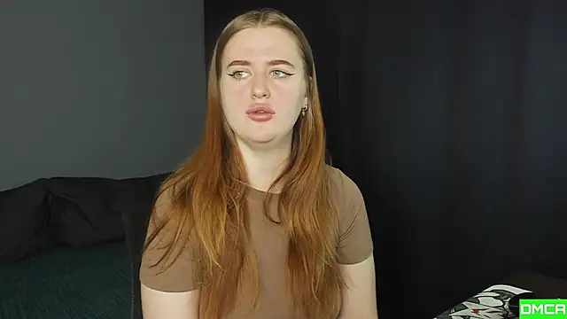 Snapshot of Pinku_kitsune chatting on November 2025 09:37:01 AM Pinku kitsune online show from November 2025 09:37:01 AM