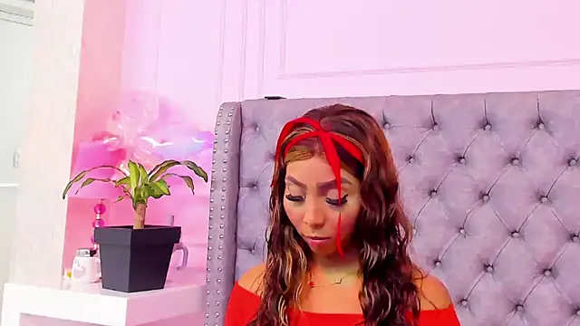 HaileeRoberts online show from March 2026 01:06:02 PM