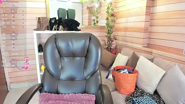 Victoria collins 1 online show from March 2026 11:27:01 AM