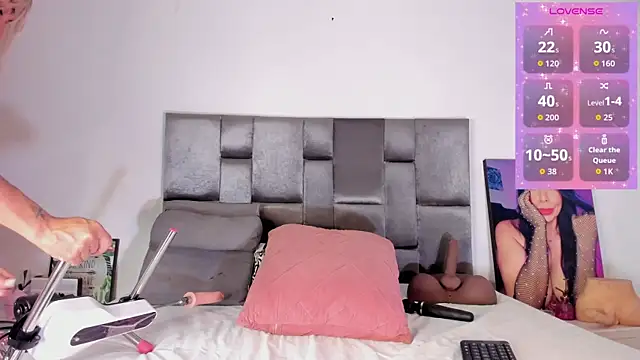 Snapshot of Lia_johnsonn chatting on November 2025 11:32:01 AM Lia johnsonn online show from November 2025 11:32:01 AM