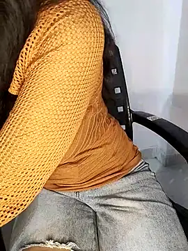 Snapshot of Ms_Neera chatting on February 2025 08:18:01 PM Ms Neera online show from February 2025 08:18:01 PM