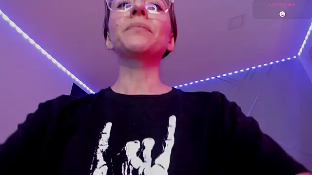 Snapshot of Ich_Bin_Julia chatting on February 2025 03:04:02 PM Ich Bin Julia online show from February 2025 03:04:02 PM