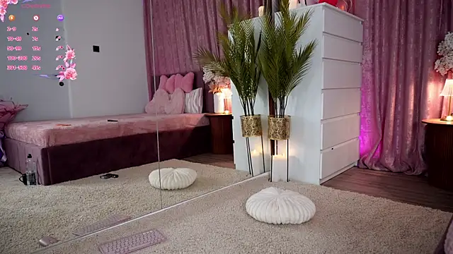 EmilyHudsson 1 online show from April 2026 05:14:02 PM