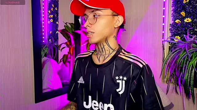 Micaela Rangel online show from October 2025 05:03:01 PM