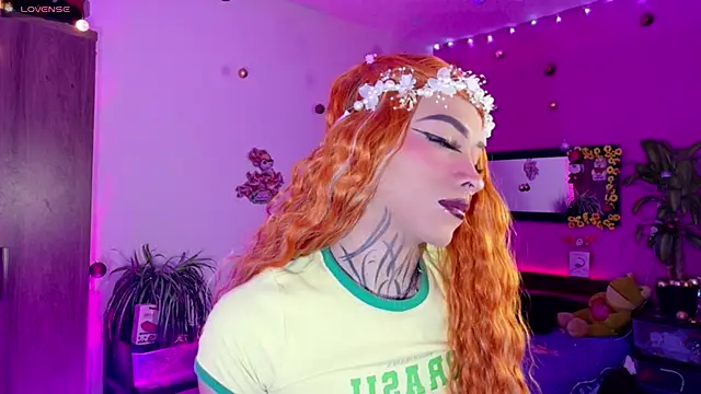 Micaela Rangel online show from December 2025 02:30:02 AM