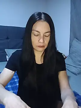renata hot1 online show from July 2026 12:39:02 AM