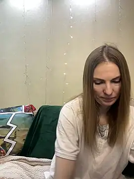 Snapshot of RachelBelI chatting on February 2025 11:12:01 PM RachelBelI online show from February 2025 11:12:01 PM